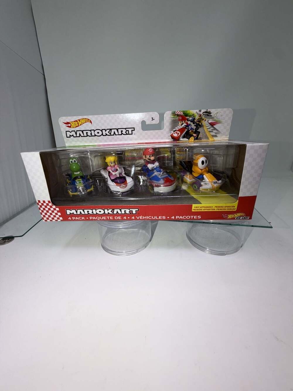 Hot Wheels Mario Kart 4-Pack Yoshi Princess Peach Mario Orange Shy Guy
